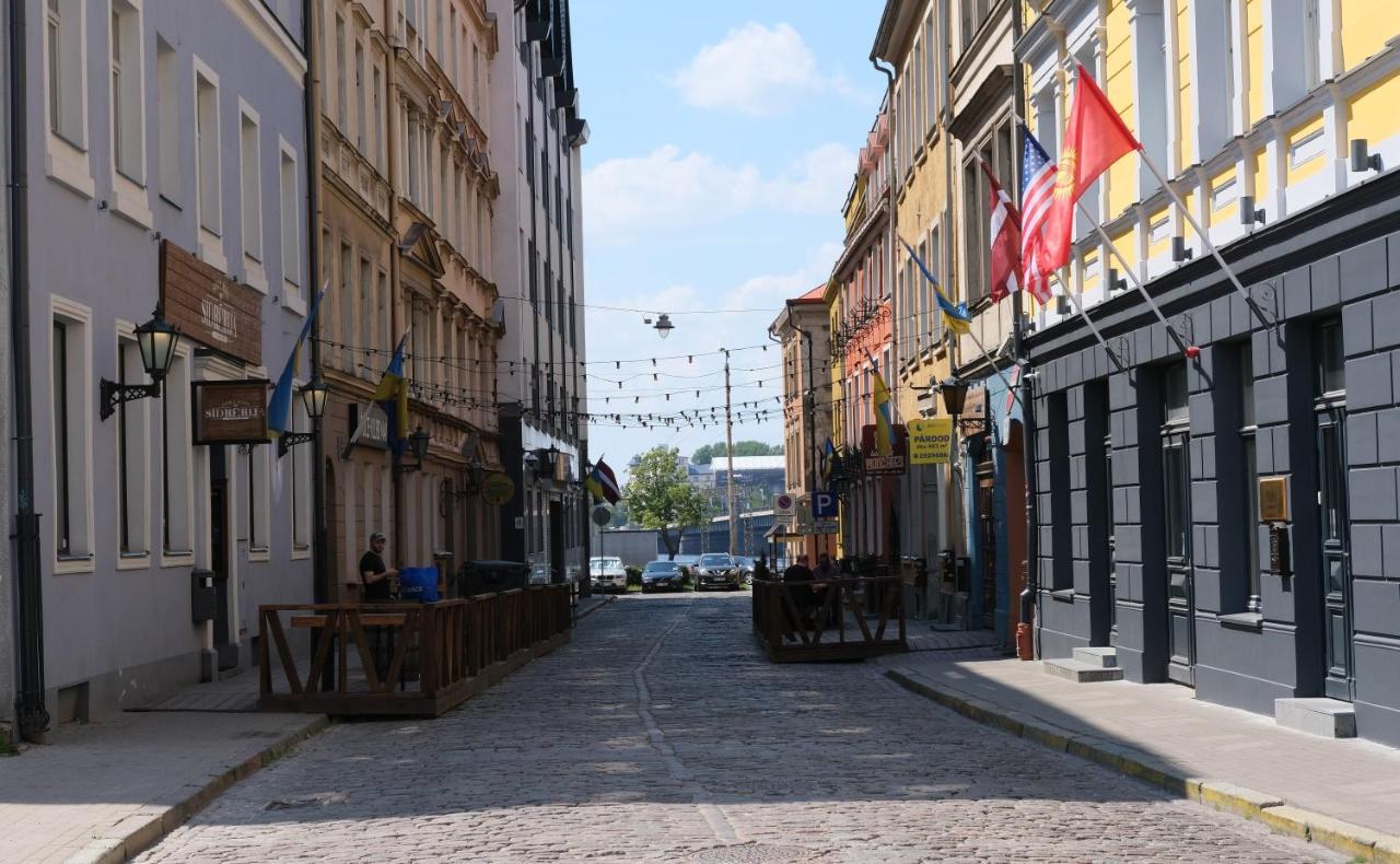 Historic Apartment With Wooden Floors In The Hearth Of Old-Town Riga Ngoại thất bức ảnh